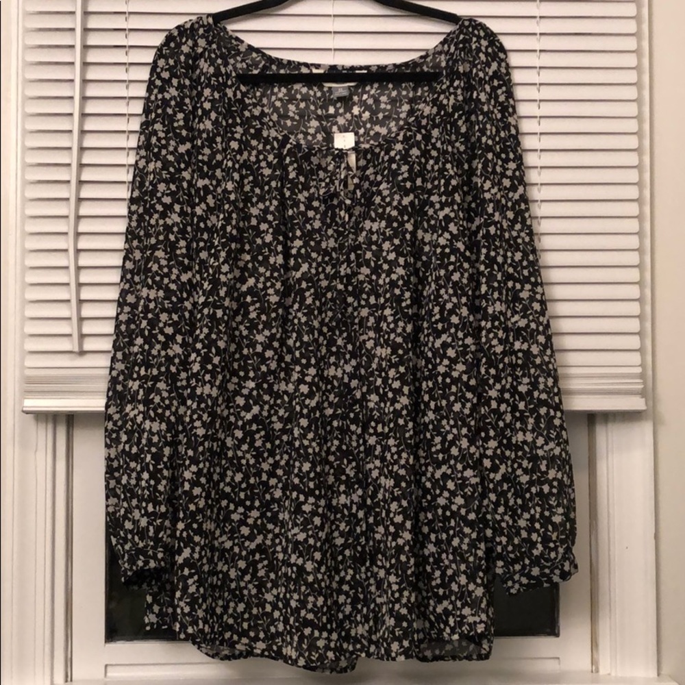 NWT Old Navy Floral Long Sleeve Boho Blouse